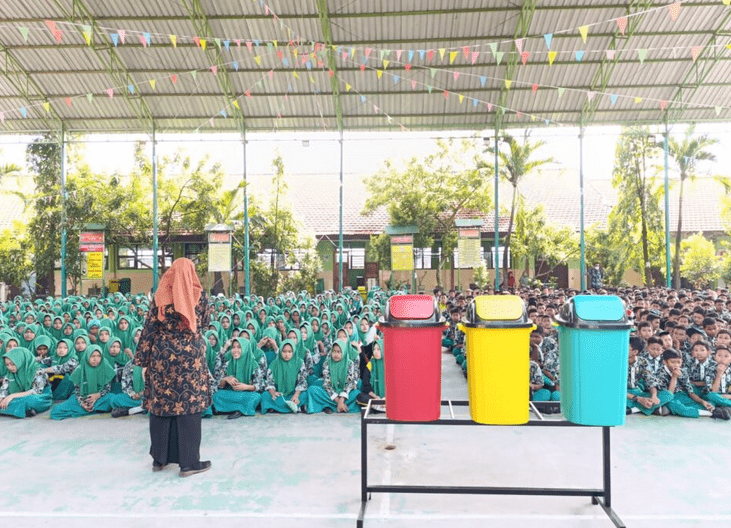 Pentingnya Edukasi Pemilahan Sampah Sejak Dini di Sekolah